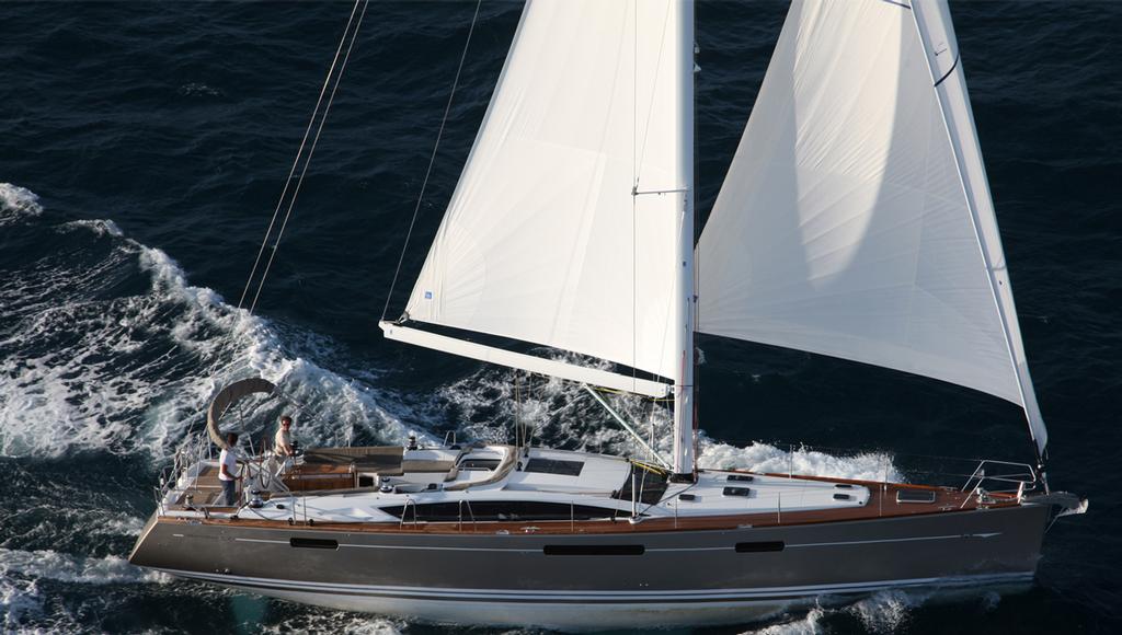 Showing at Cannes Jeanneau 57 ©  SW